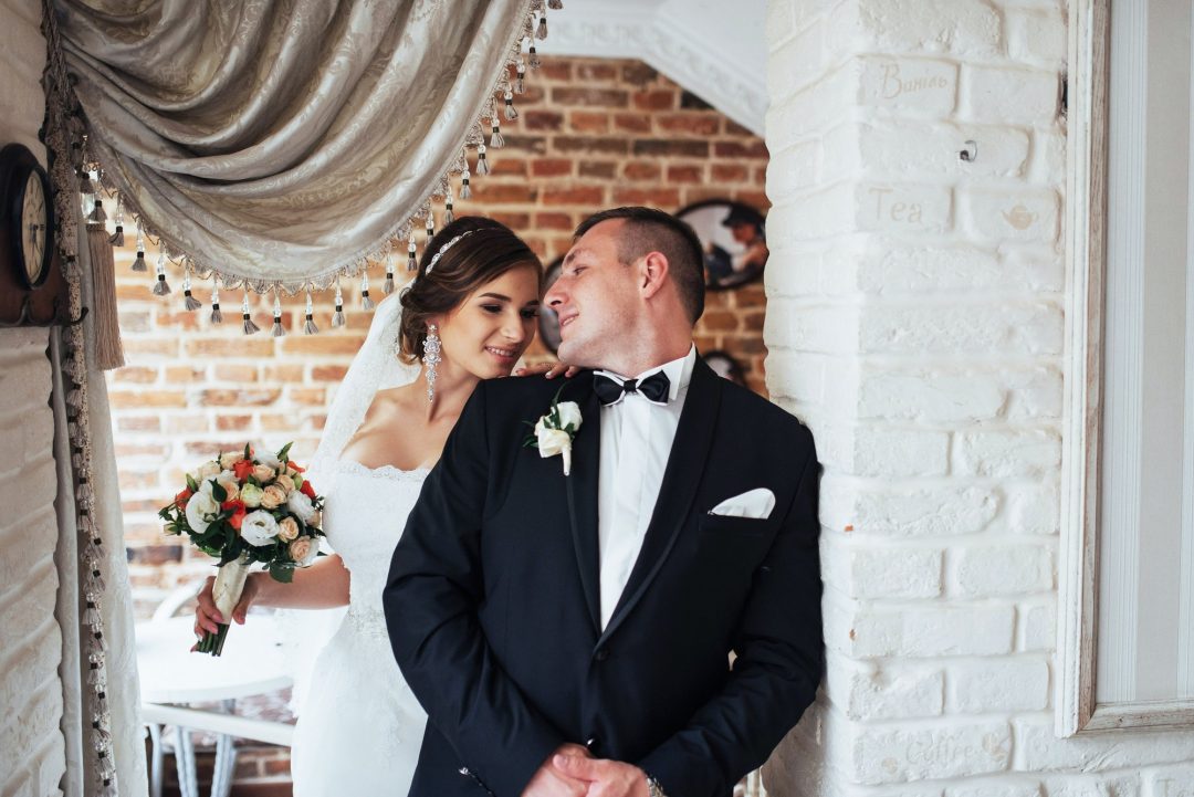 wedding-couple-in-photo-shoot-1.jpg