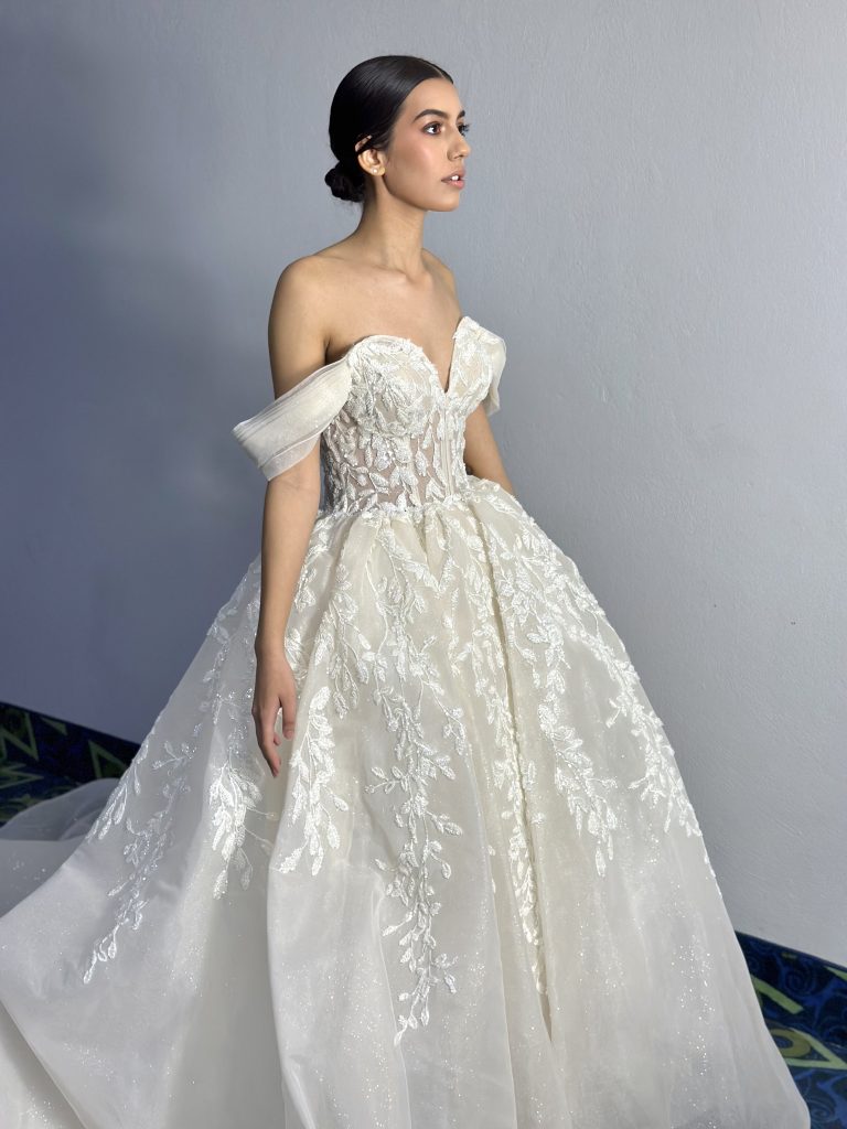 Corte princesa, talla 4